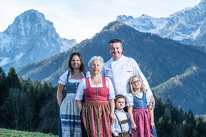 Familie Raffl freut sich auf Ihren Besuch im Landhotel Gressenbauer