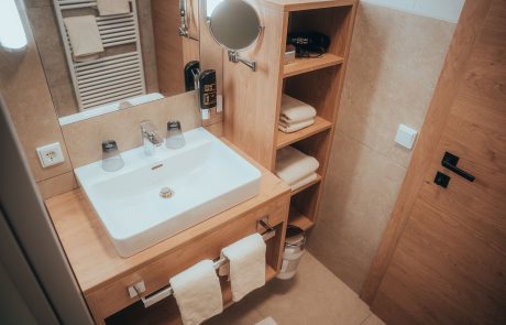 Badezimmer im Apartment